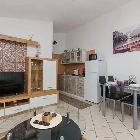Apartman Didovi Dvori Ražanac